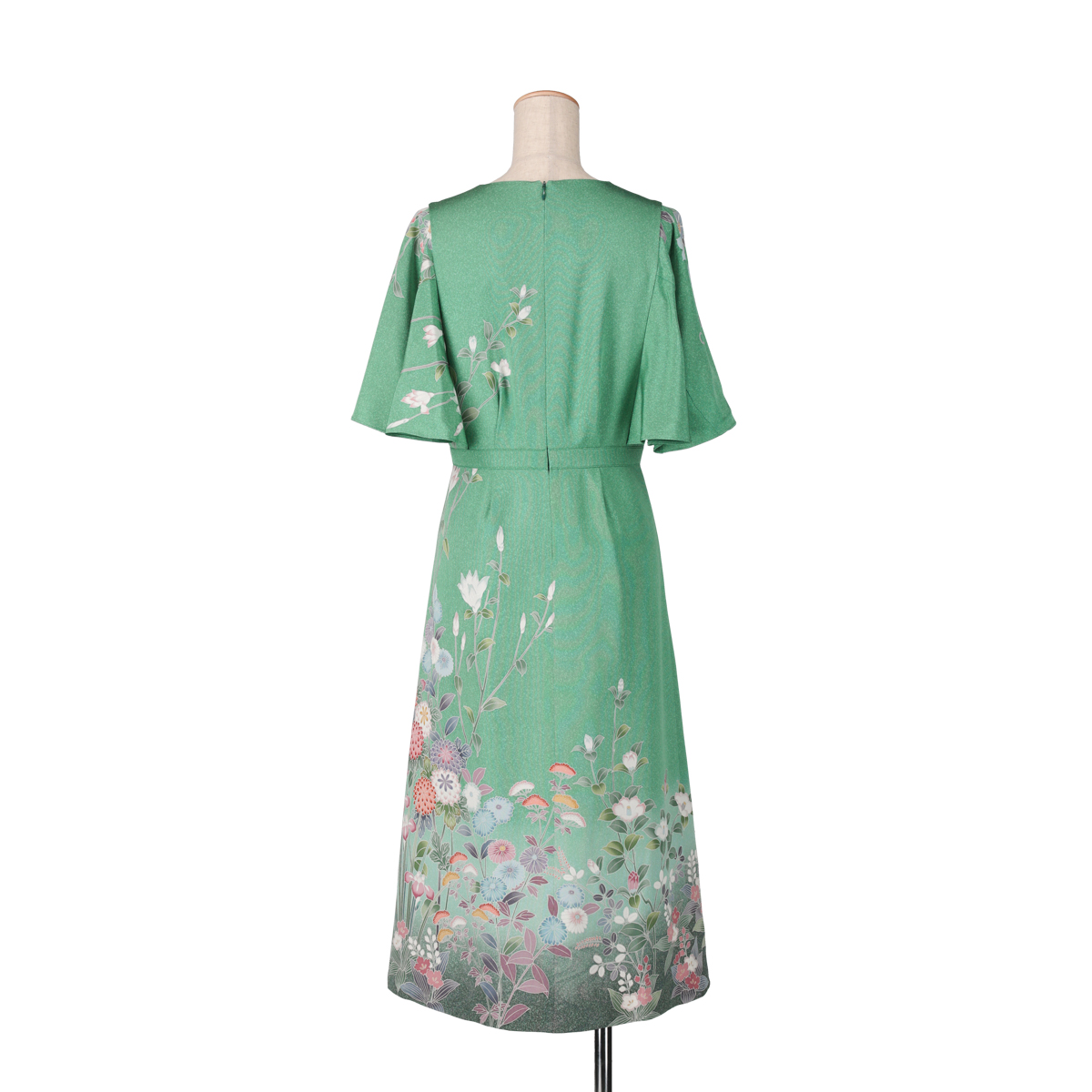淡い緑の花柄ケープスリーブドレス